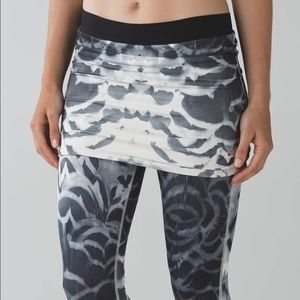 Lululemon Wunder Under Pant SE Dance size 6